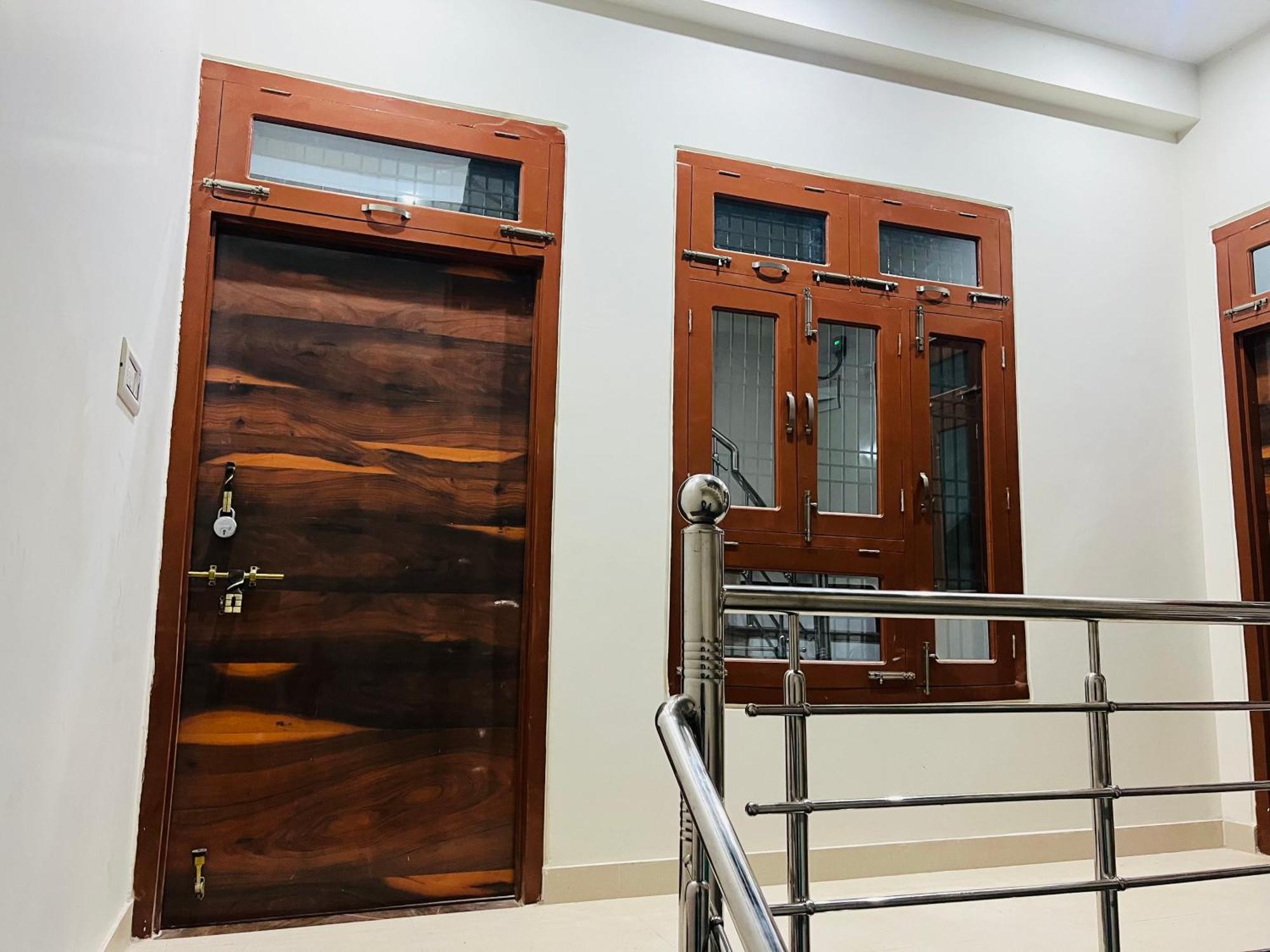 Sg Home Stay Ayodhya Exterior photo